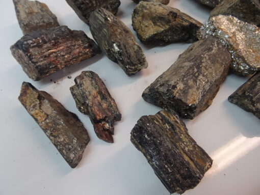 Job Lot Stunning Black Tourmaline Crystal Gemstone With Mica & Quartz Inclusions 5.1Kg (Sample) - Image 3
