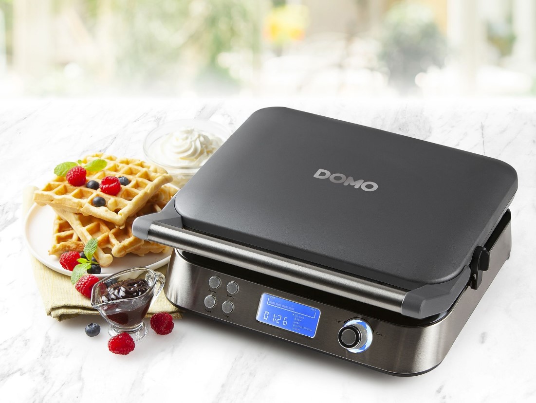 Waffle Maker 'Genius' Square Advanced Plates 1600w DO9219W DOMO - New Boxed - Image 3