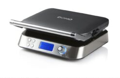 Waffle Maker 'Genius' Square Advanced Plates 1600w DO9219W DOMO - New Boxed